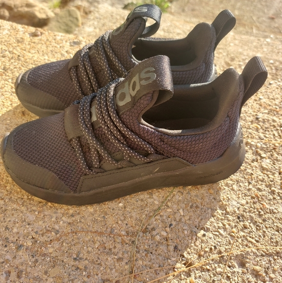 Adidas shoes - Picture 2 of 3